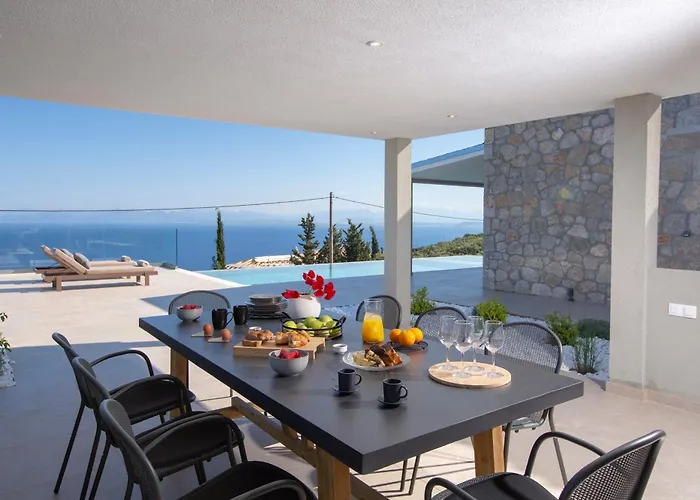 Ilania Luxury Tsoukaládhes