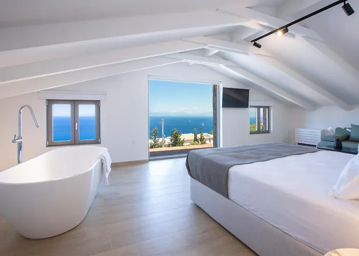 Ilania Luxury Tsoukaládhes