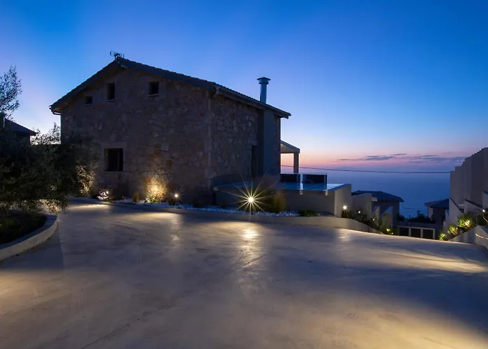 فيلة Ilania Luxury