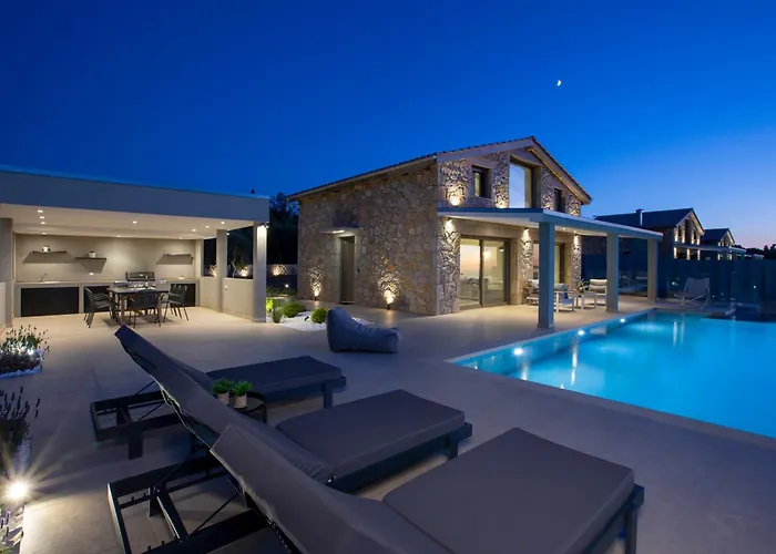 Ilania Luxury فيلة