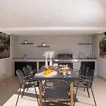 Ilania Luxury Villa Cukaládesz
