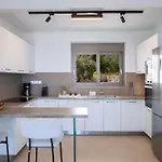 Ilania Luxury Cukaládesz