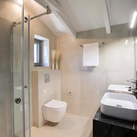 Ilania Luxury