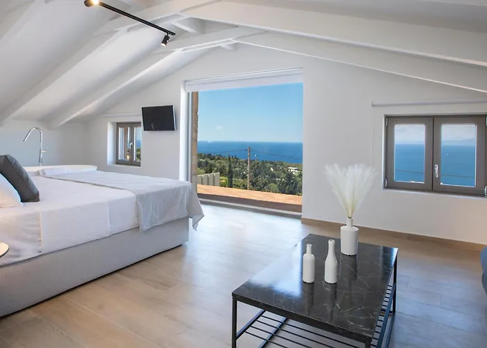 Willa Ilania Luxury Tsoukaládhes