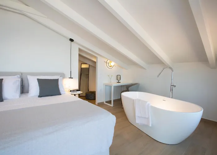 Willa Ilania Luxury Tsoukaládhes